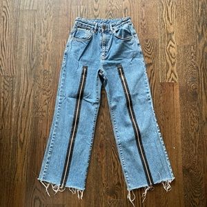 Zip Closure Jeans